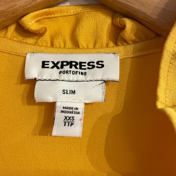 Express yellow button shirt. - Picture 2 of 3